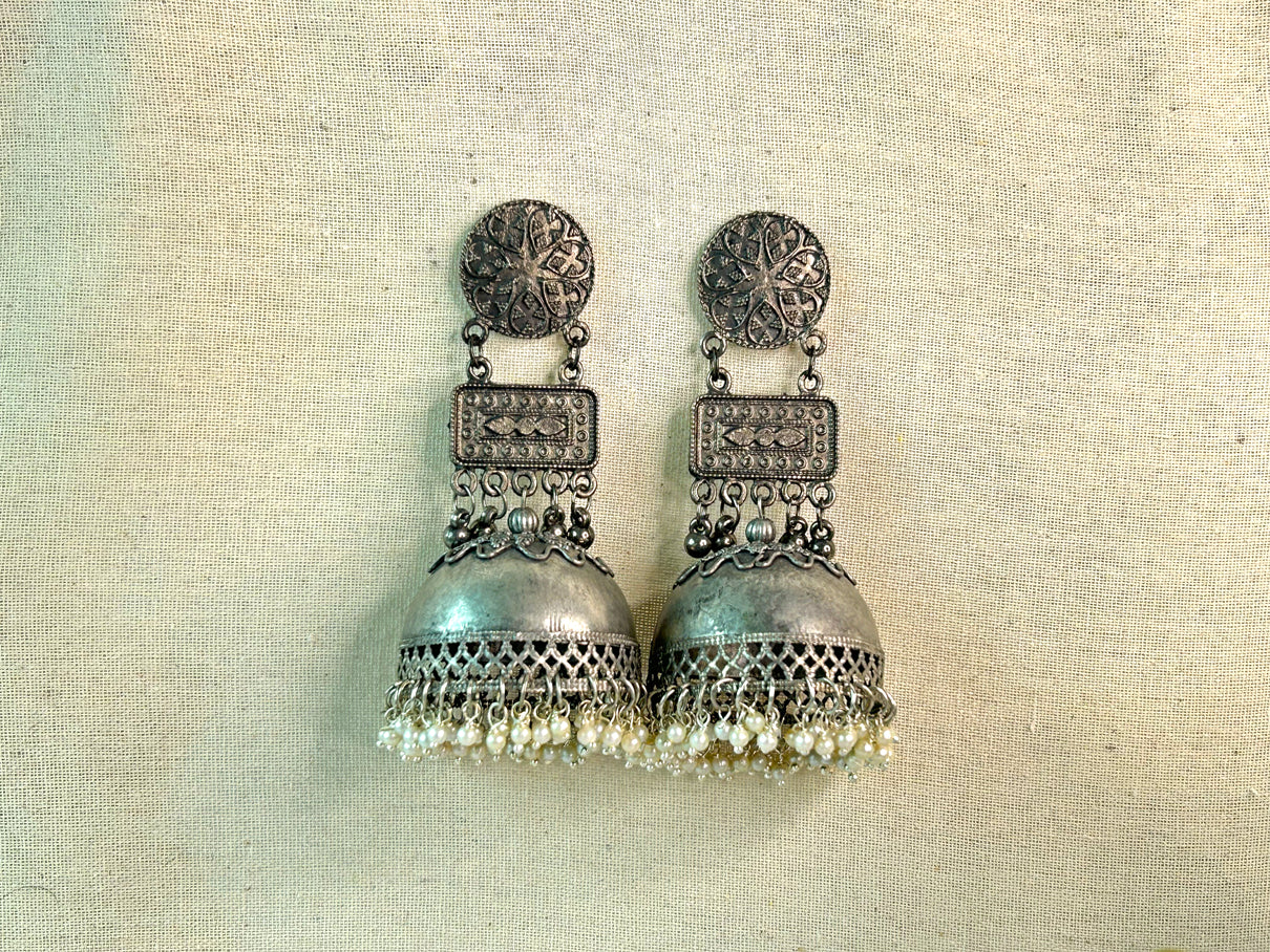 Saanvi light Weight Oxidised Jhumka