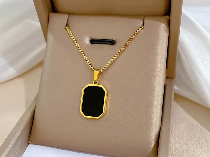 Véda Necklace