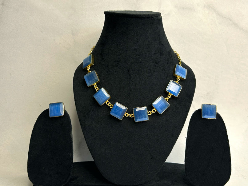 Trina Glossy Square Necklace Set