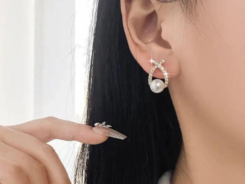 Knot It Pearl Studs