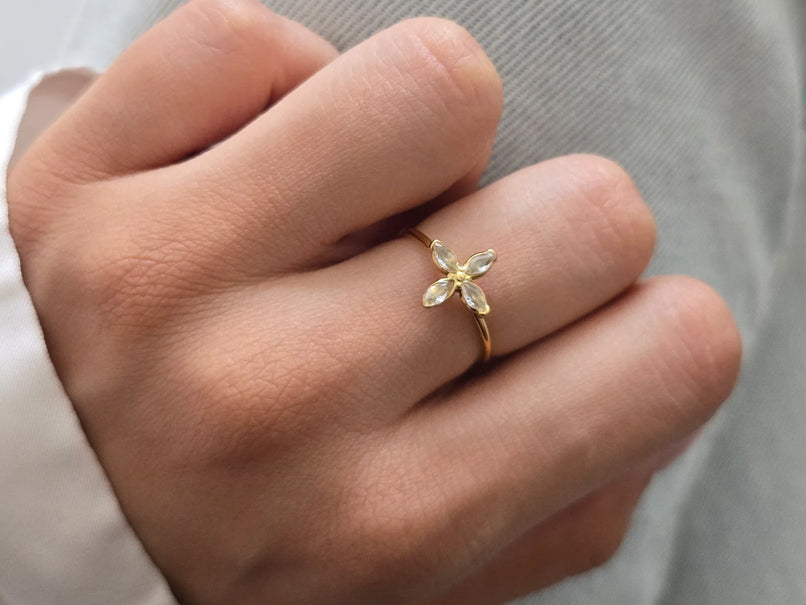 Oraya Ring (Adjustable)