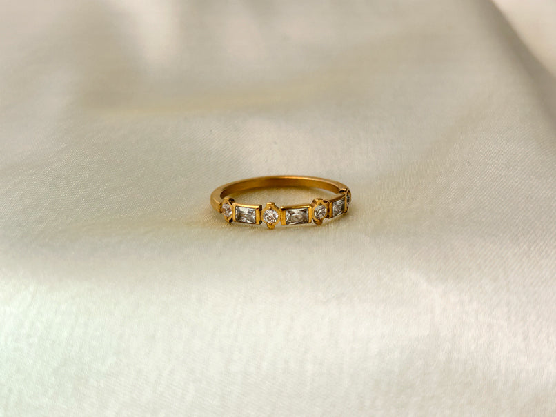 Zyra Ring