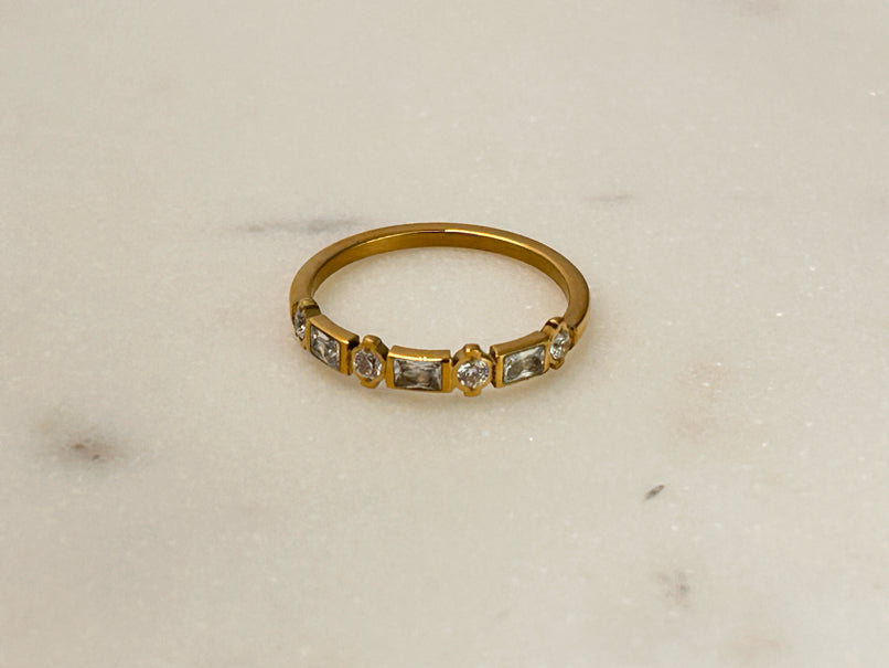 Zyra Ring
