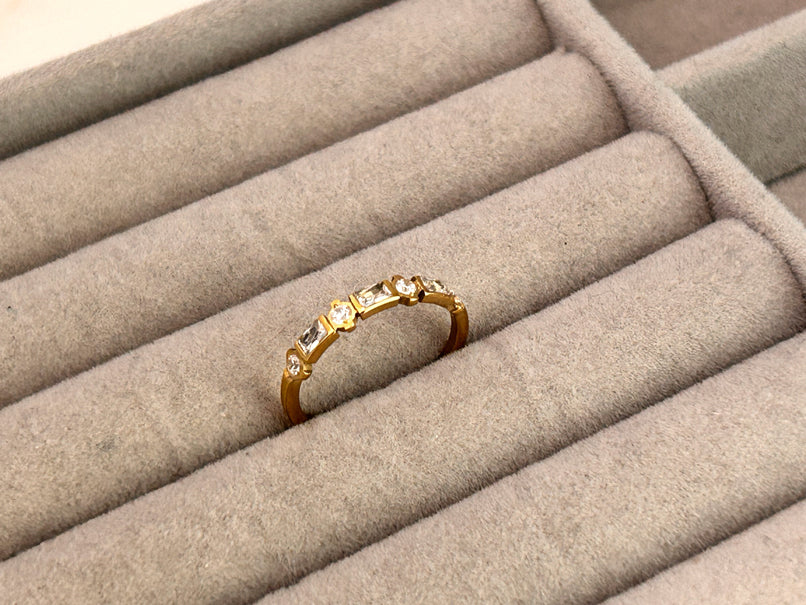 Zyra Ring