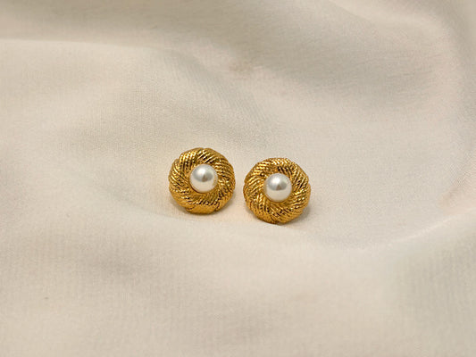 Woven Pearls