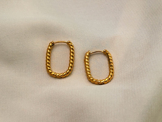 Oval Twist