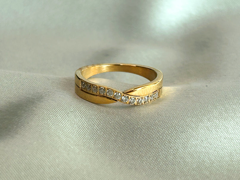 Lustra Ring