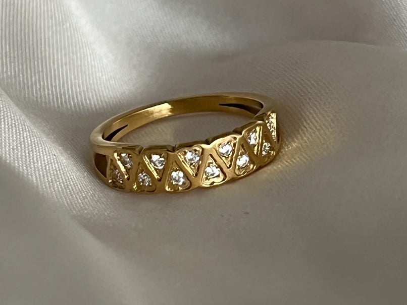 Glint Ring