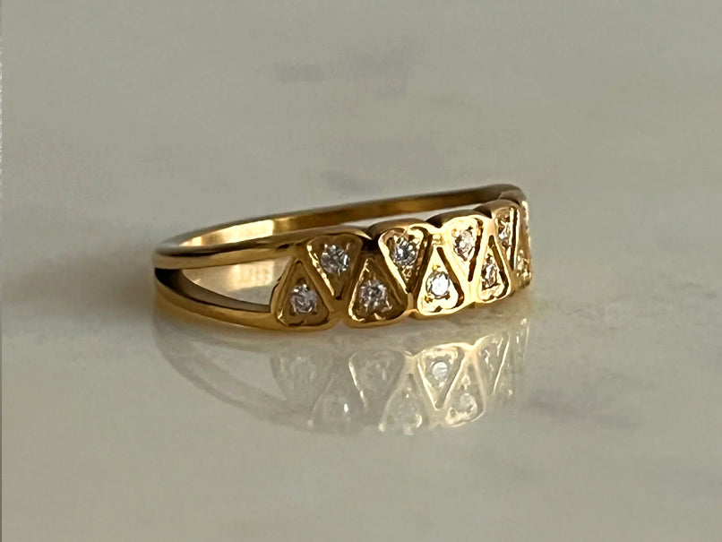 Glint Ring