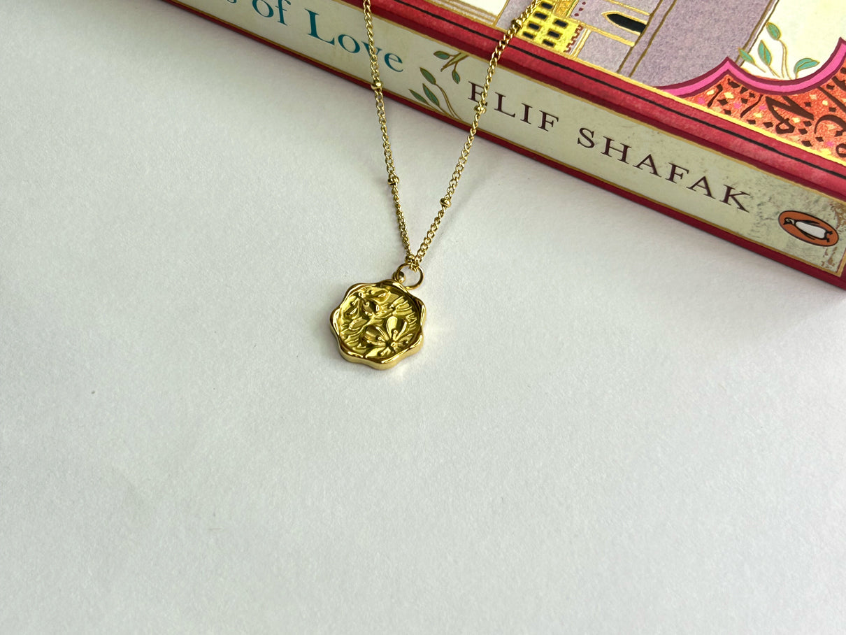 Engraved Flower - 18K gold Plated Necklace