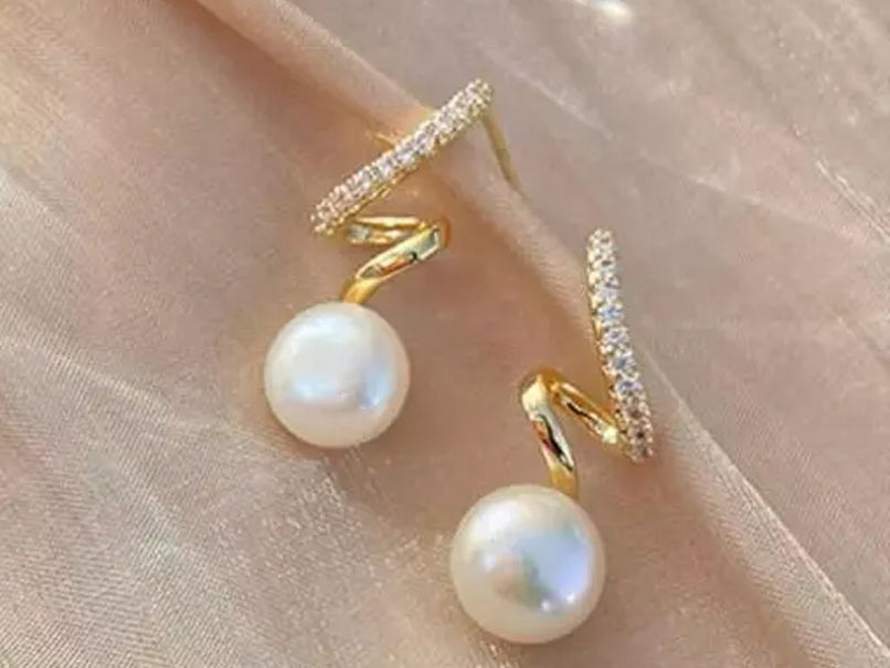 Spiral Pearl Studs